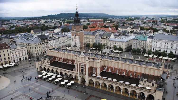Zabytkowe kamienice na krakowskim rynku